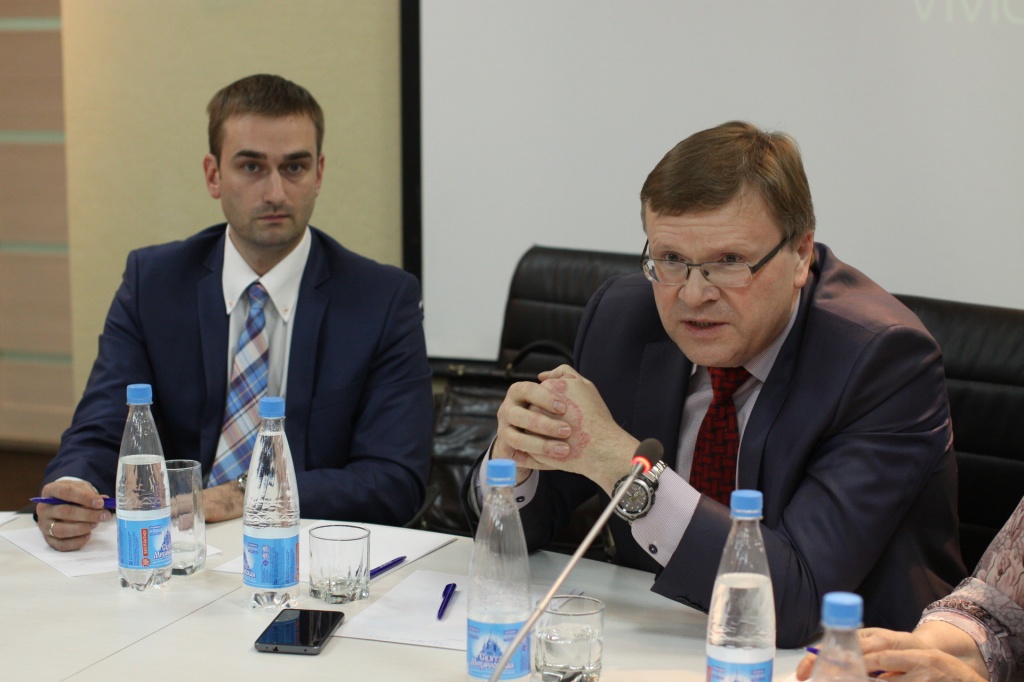 Основные докладчики.JPG