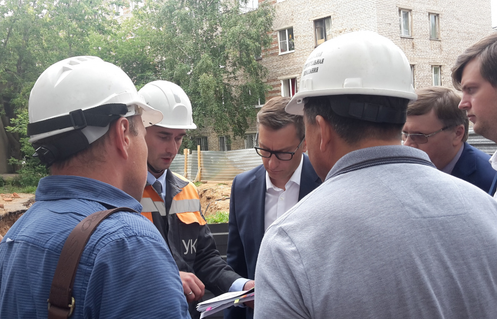 Выездная инспекция на объект реконструкции теплосетей.jpg