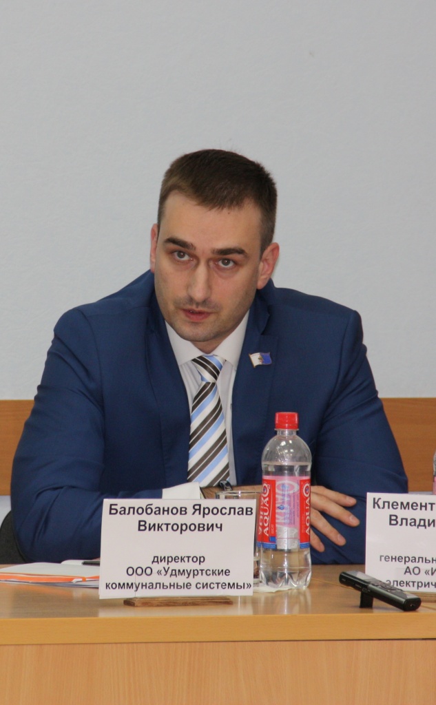 Директор УКС на пресс-конференции.jpg
