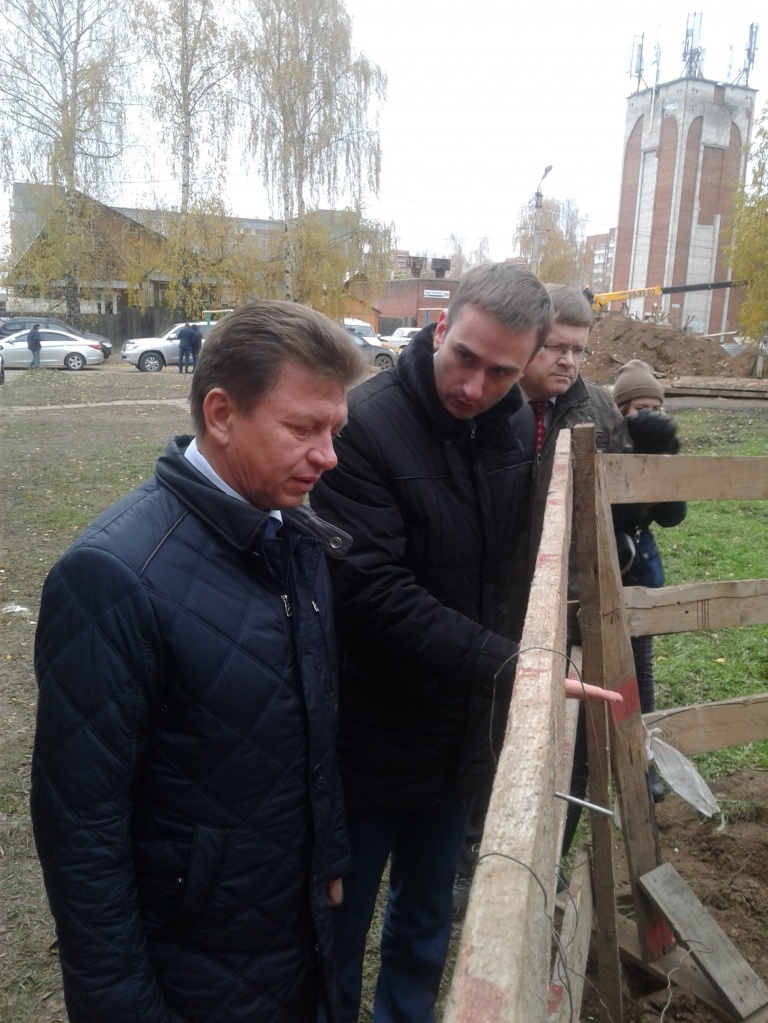 рабочая поездка Савельева по объектам УКС.jpg
