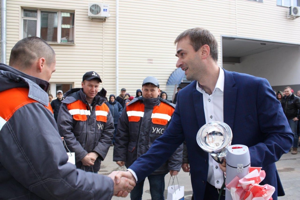 Поздравление команды УКС с 3 местом на соревнованиях профмастерства.jpg
