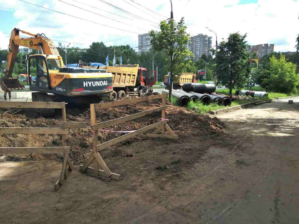 На ул.Кирова начались работы по замене тепломагистрали.jpg